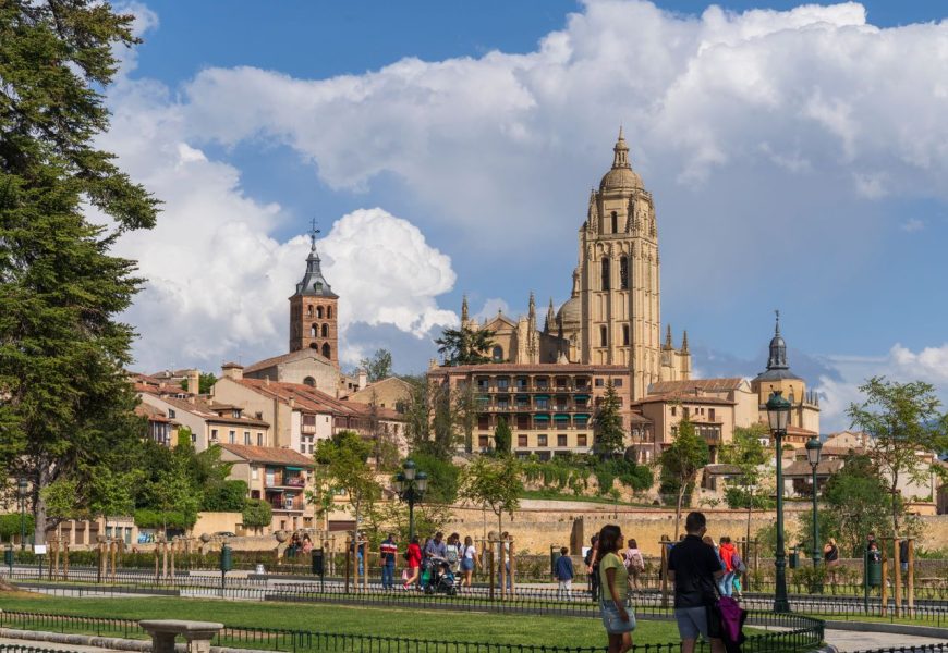 7 Spanish Habits That Help Explain Why People in Spain Live Longer Than Americans 7 Spanish Habits That Help Explain Why People in Spain Live Longer Than Americans