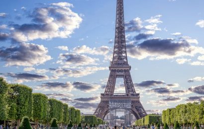 She Removed Her Underwear Near the Eiffel Tower – Then Did the One Thing That Made People Gag