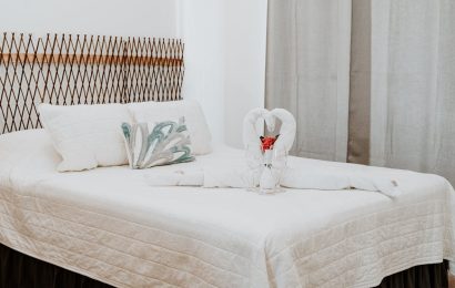 Guests Steal WHAT From 4- and 5-Star Hotels? Towels Are the Least Surprising Part
