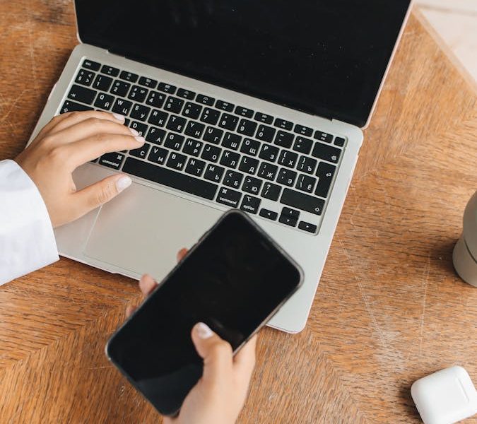 11 Things You Should Never Keep Only on Your Phone – I Learned This After My New Phone Was Erased 11 Things You Should Never Keep Only on Your Phone – I Learned This After My New Phone Was Erased