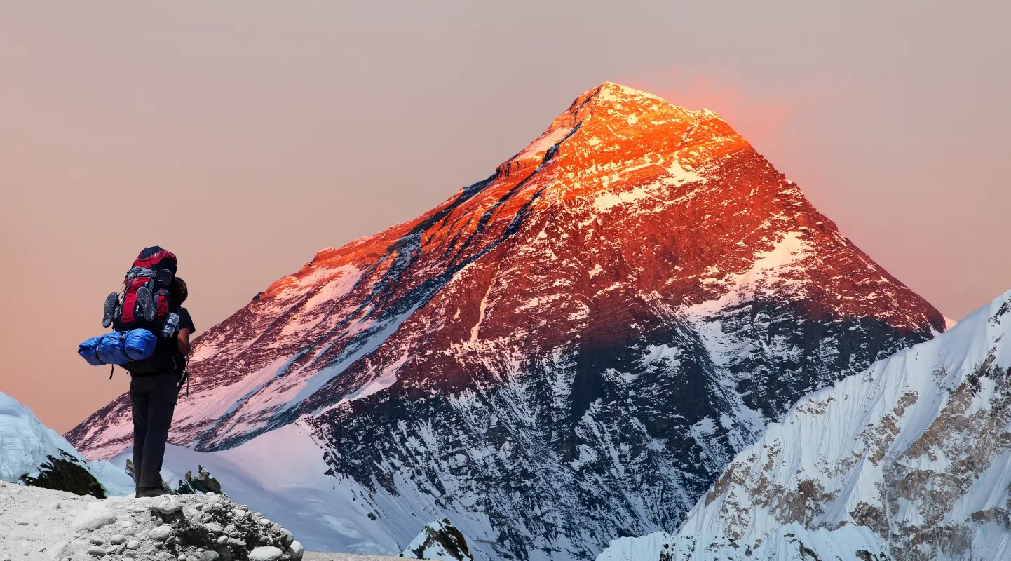 Evening colored view of Mount Everest from Gokyo valley with tourist on the way to Everest base camp, Sagarmatha national park, Khumbu valley, Khumbu valley, Sagarmatha national park, Nepal