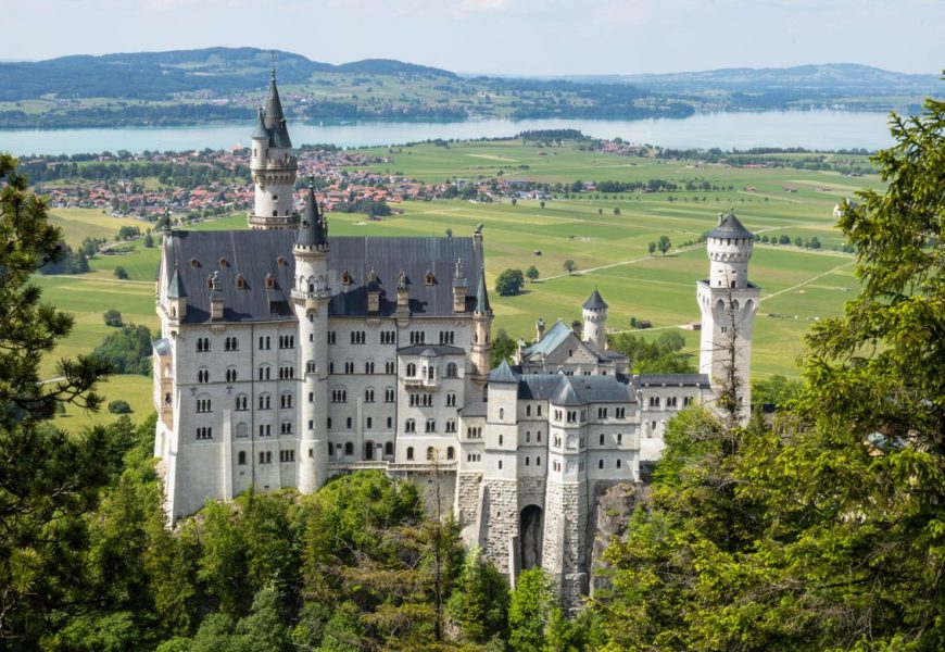 Which Country Is This Famous Landmark In? 55 Places That Trip People Up – Can You Get 40 or More Right? Which Country Is This Famous Landmark In? 55 Places That Trip People Up – Can You Get 40 or More Right?