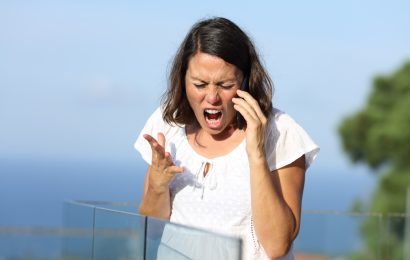 Tourists Kept Hogging the Best Sunbeds. One Man Finally Fought Back – Then His Revenge Went Viral. But Other Fed-Up People Took Things Even Further Tourists Kept Hogging the Best Sunbeds. One Man Finally Fought Back – Then His Revenge Went Viral. But Other Fed-Up People Took Things Even Further