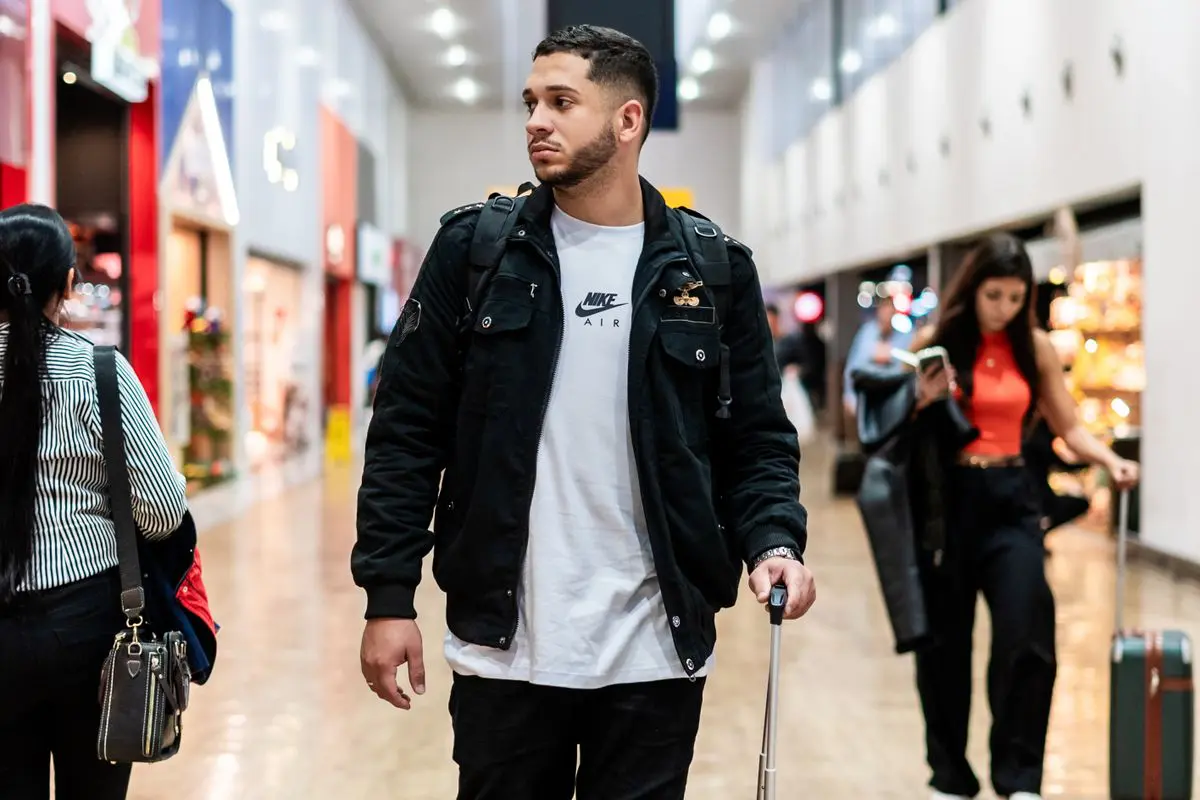 His Carry-On Didn’t Fit at the Gate. He Was Told to Pay - He Did Something Drastic