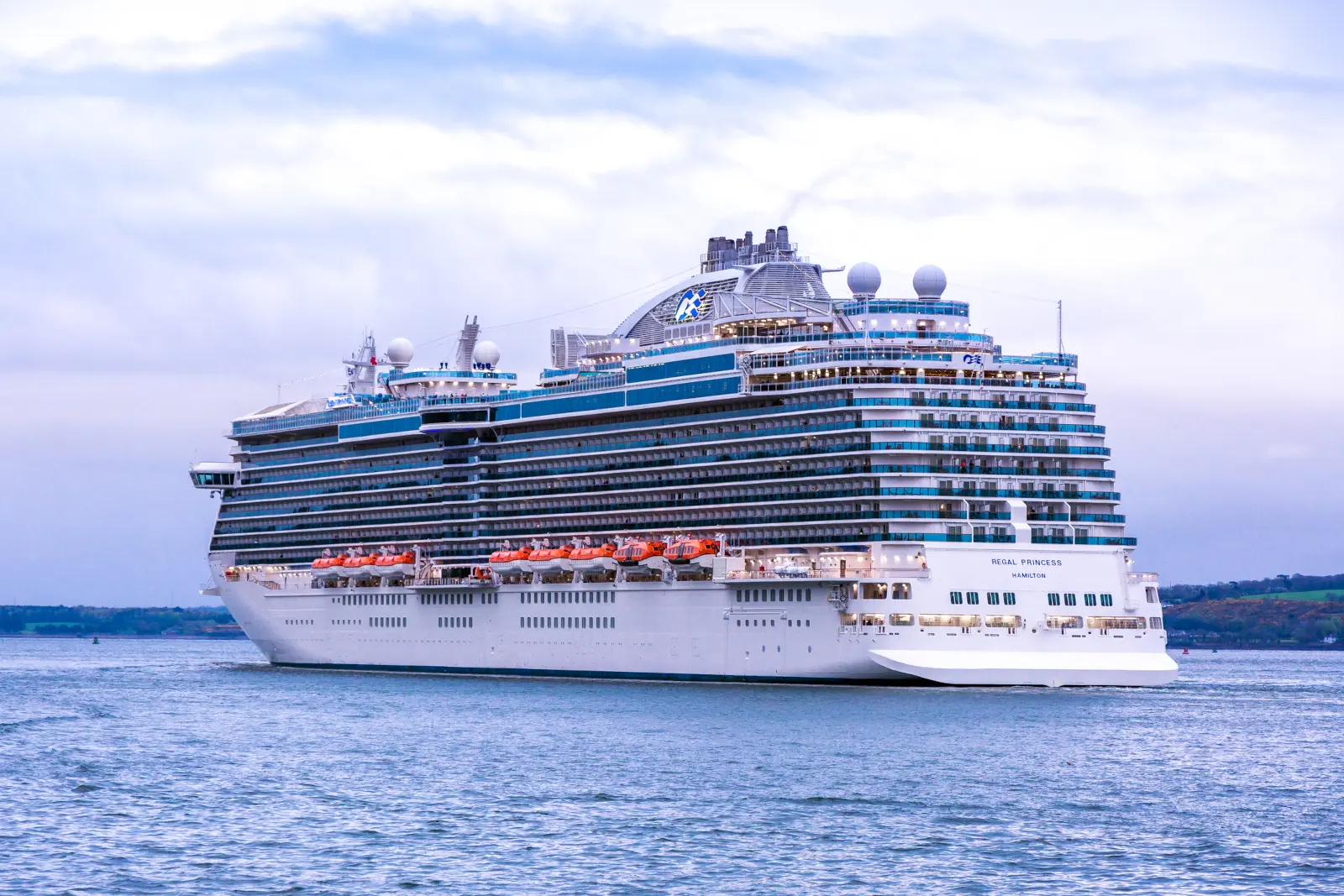 She Paid Extra to Choose a Cruise Cabin Near Her Family. Months Later, She Checked Her Booking and Saw Deck 9 Instead of Deck 15. What Happened Next Made Her Even Angrier