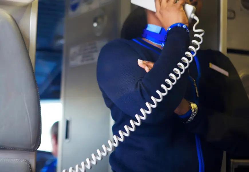 Passengers on a United Flight Started Shouting at Each Other. Then a Mother With a Toddler Added an Unexpected Twist Passengers on a United Flight Started Shouting at Each Other. Then a Mother With a Toddler Added an Unexpected Twist